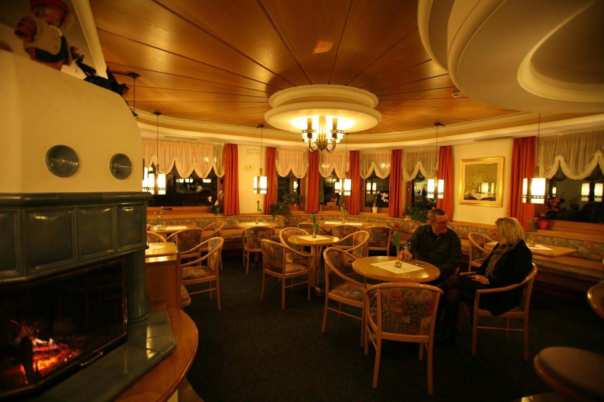 Hotel Bellavista Canazei Εξωτερικό φωτογραφία