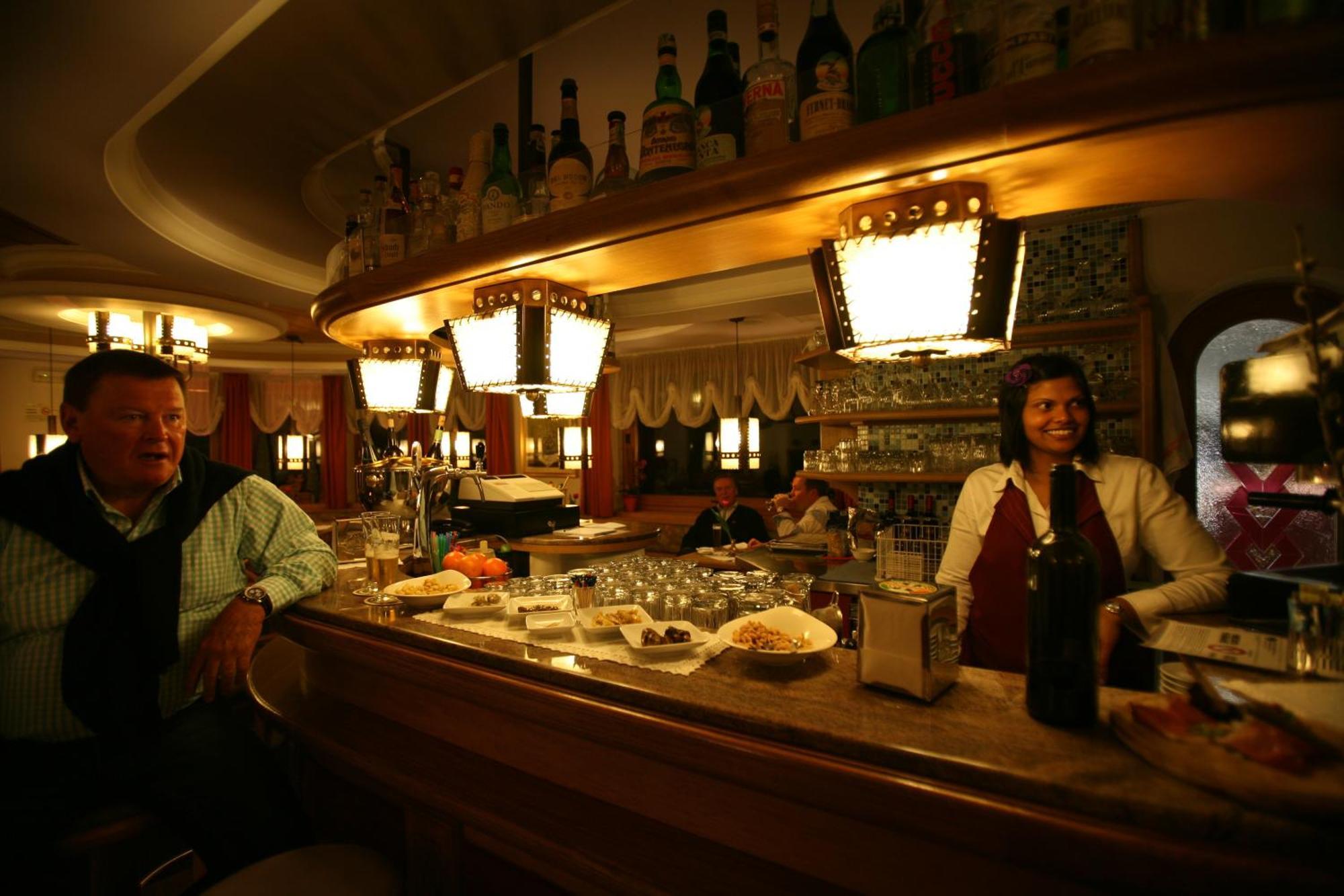 Hotel Bellavista Canazei Εξωτερικό φωτογραφία
